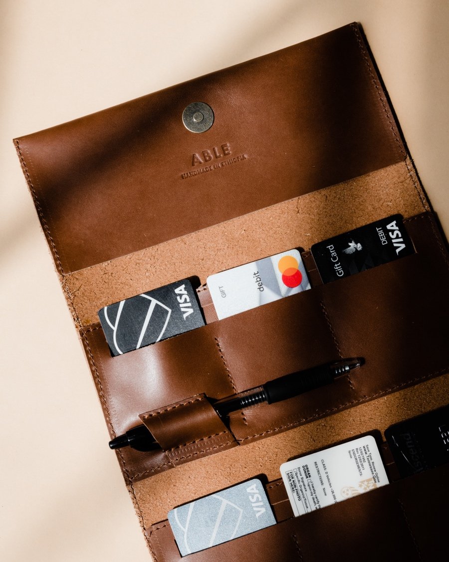 16 Sustainable Wallet Brands for Men and Women — Sustainably Chic